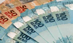Servidores transpostos para o quadro da União no início de fevereiro recebem salários em março